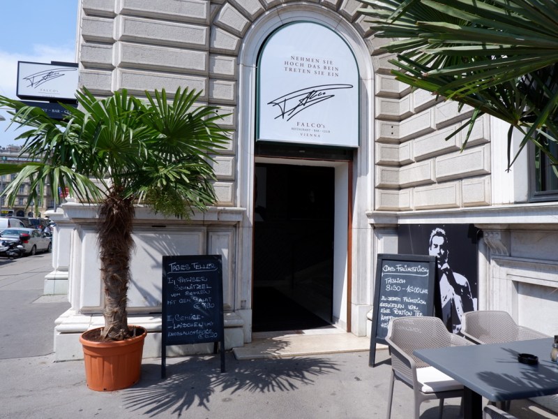 DE: Kommerzieller FALCO – Falco’s Restaurant – BAR – Club&nbsp;#11
